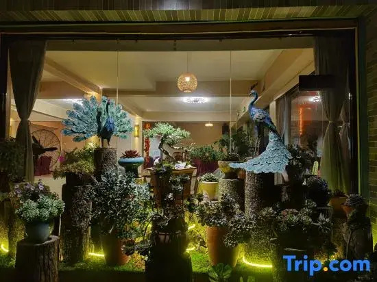 Oriental Charm Hotel (Gutian Site Tourist Center Branch)