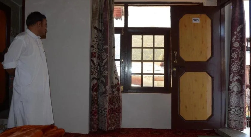 Howrah Guest House