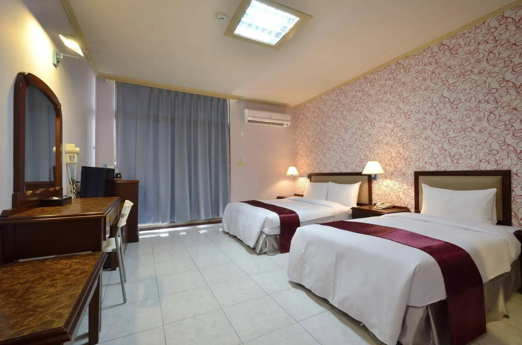 Jiuning Business Hotel
