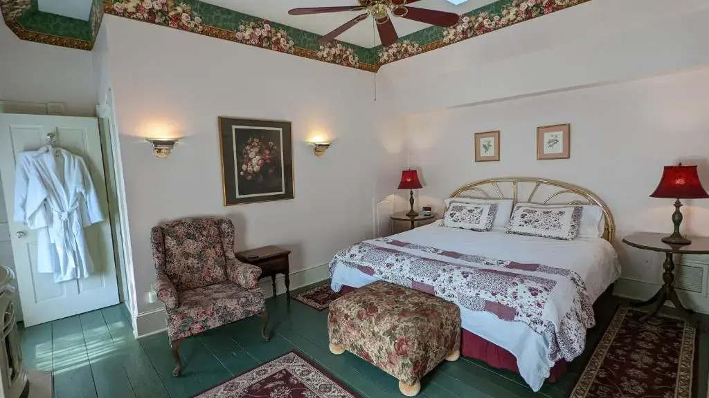 Garden and Sea Inn