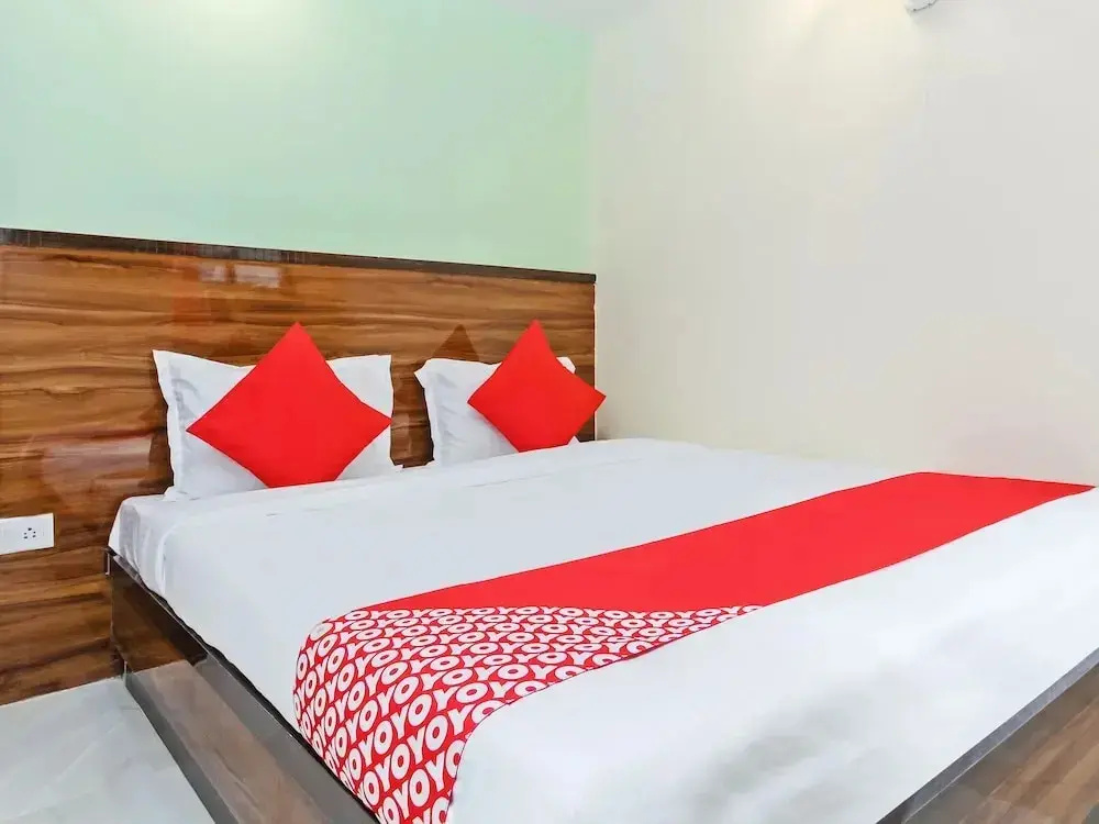 Shree Mahalaxmi by OYO Rooms