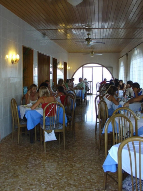 Hotel Roca Bella