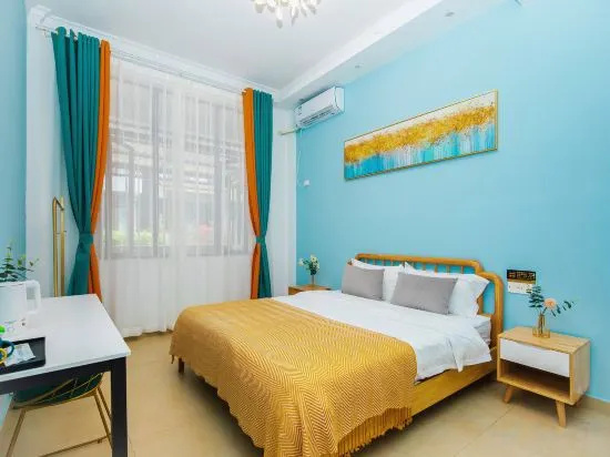 Linghai Xiaoshu Hotel