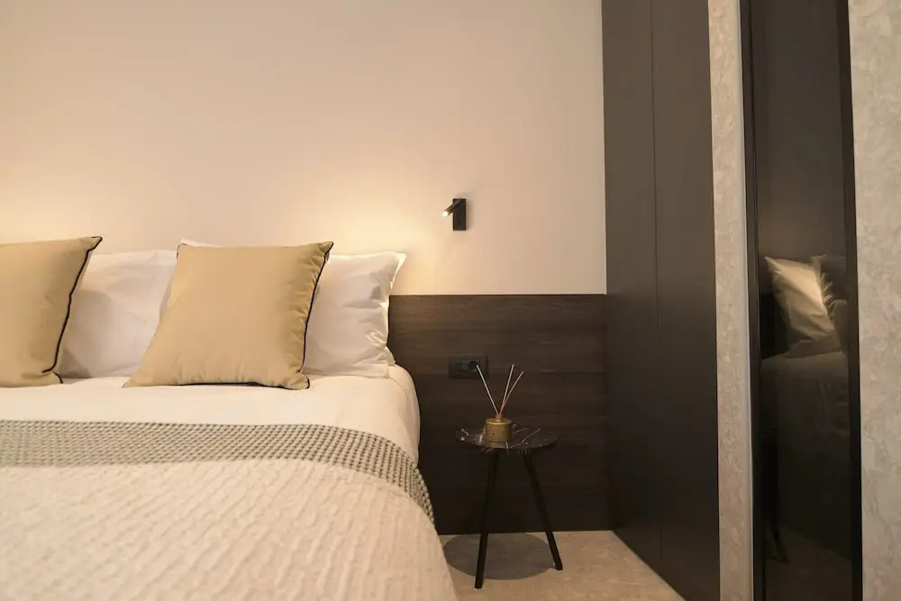 Cityzoe Athens Suites