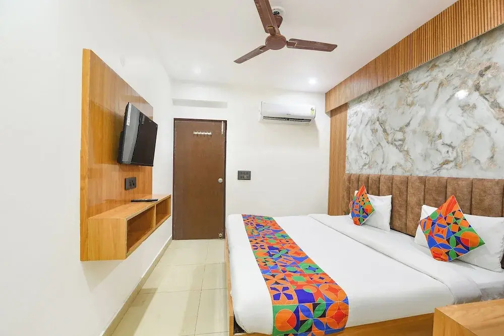 FabHotel Coco Tree