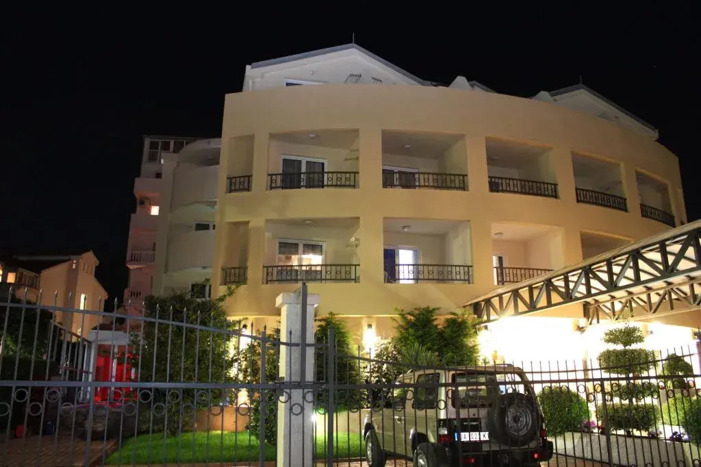 Hotel Mirenza