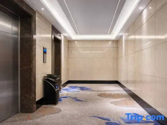 Weixin Zhenghang Grand Hotel