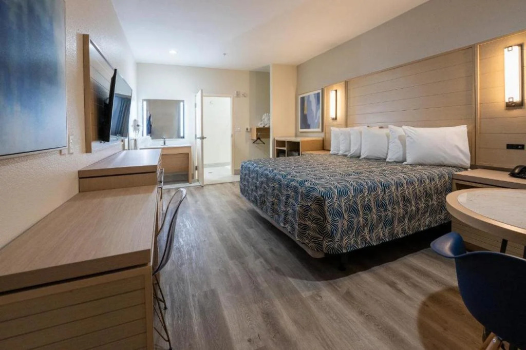 Palace Inn IAH Houston Bush Intercontinental Airport