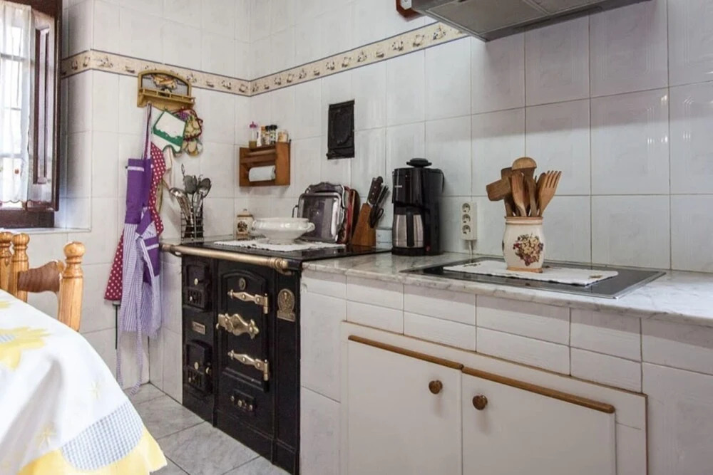 Casa del Cuetu. Traditional village house in Asturias