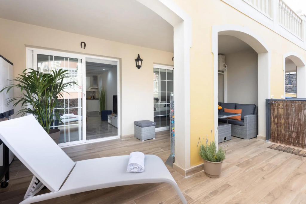 Home2Book Palm Beach & Relax