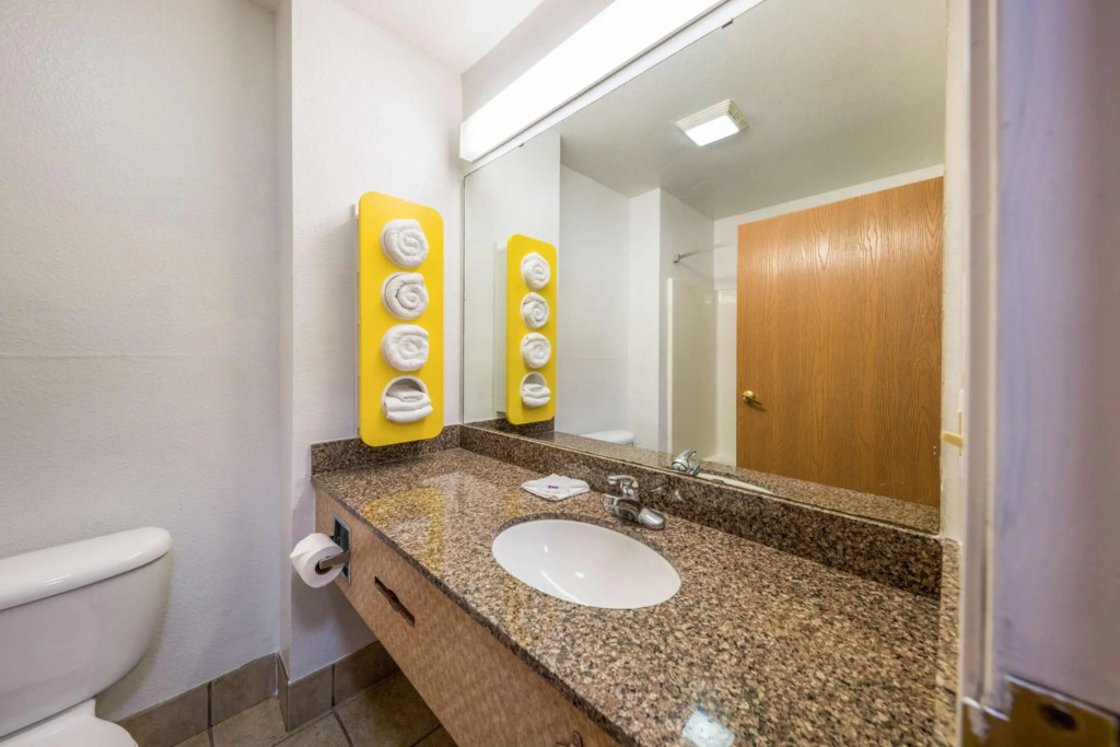 Motel 6-Decatur, TX