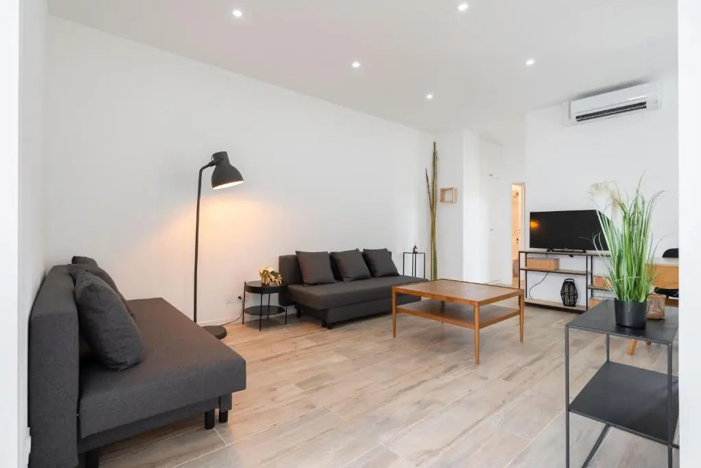 Le Concorde 3 Appartement Standing Terrasse by MaisonMars