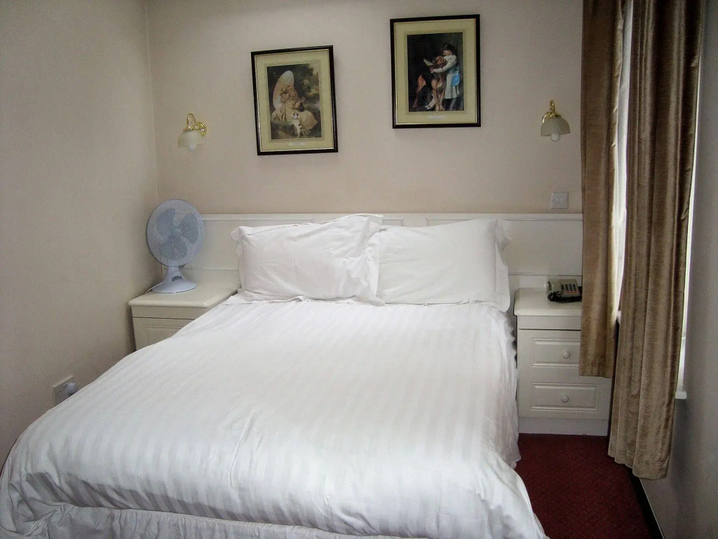 Firs Hotel