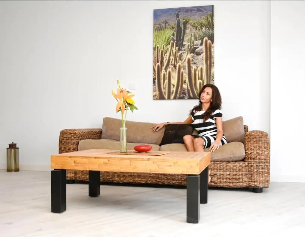 Pura Vida Beach Suites