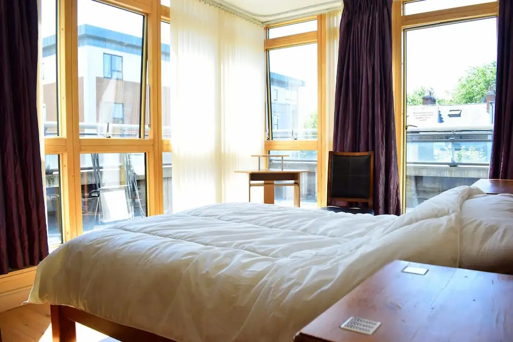 Spacious 3 Bedroom Apartment