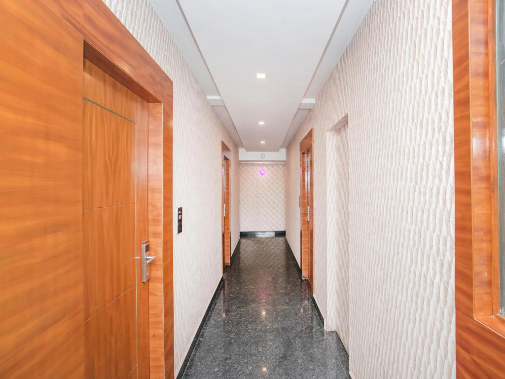 FabHotel Royal Stay I - Nr Mahadevpura