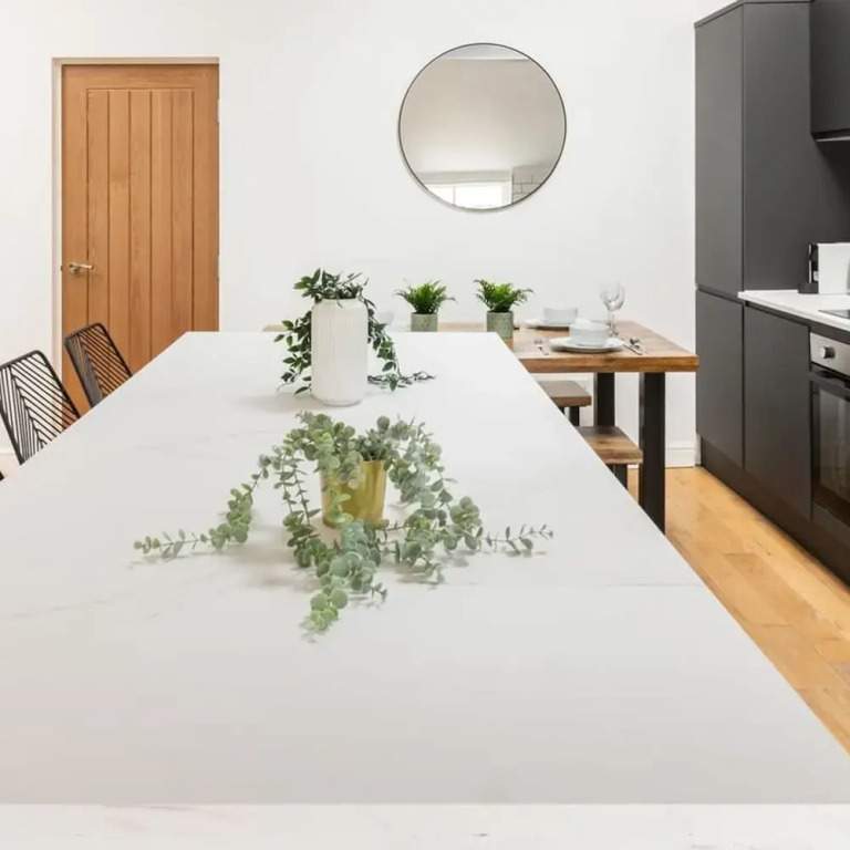 Host Stay Princes Place Hideaway V