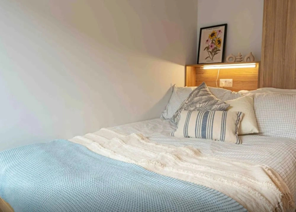 Student Only Premium Ensuite at Sterling Court near Wembley Park, Lakeside Way