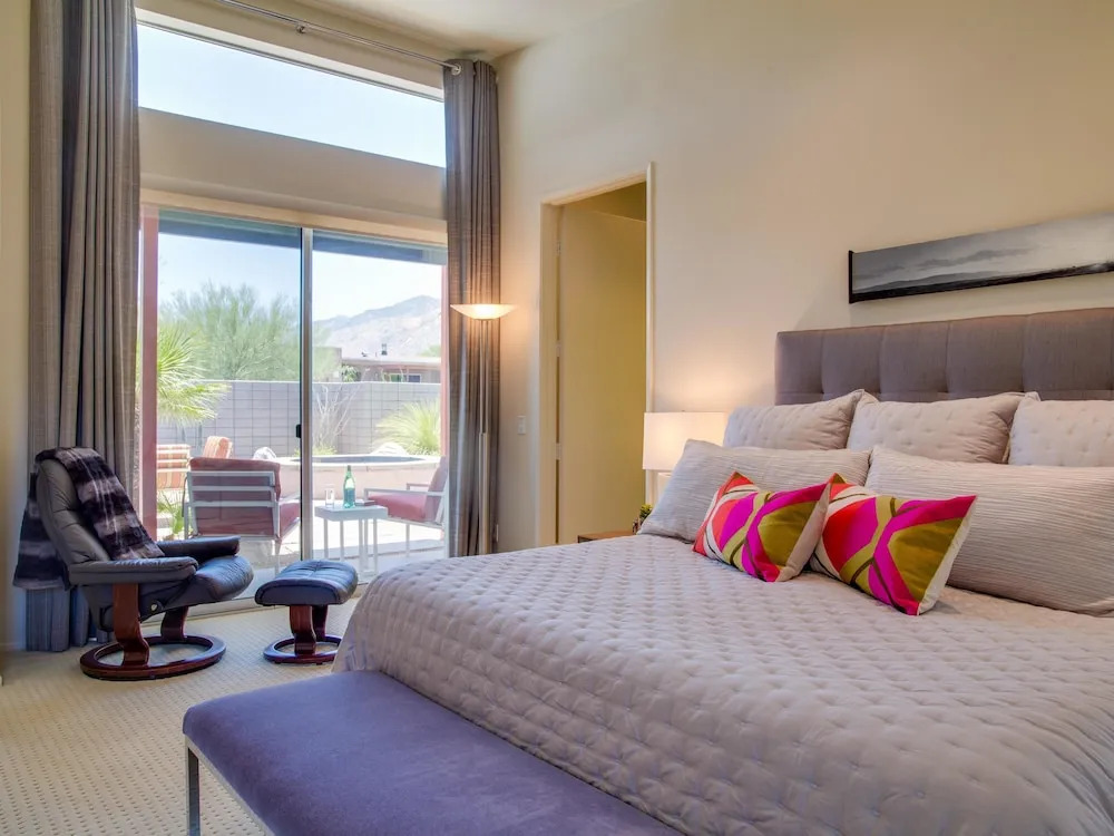The Artful Cosmo Holiday home 2