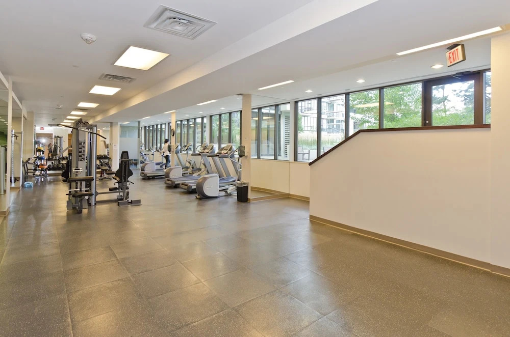 Suite Digs Waterfront