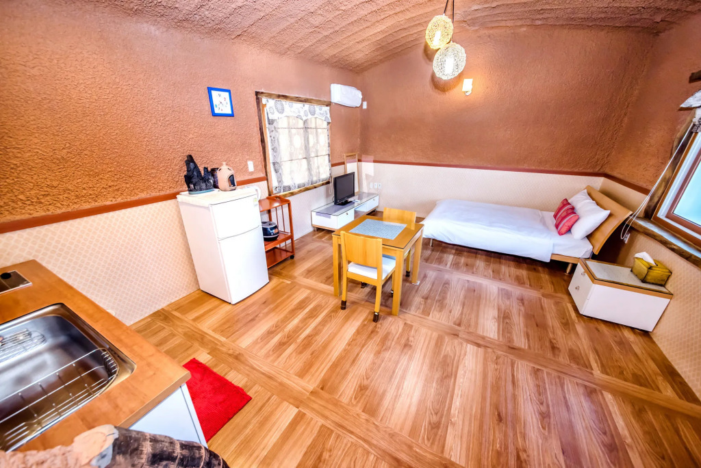 Angkurie Pension