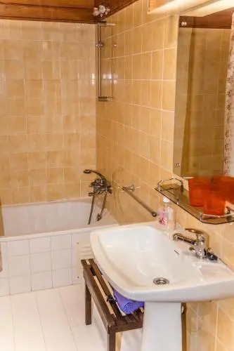 Residencial Real Guest House