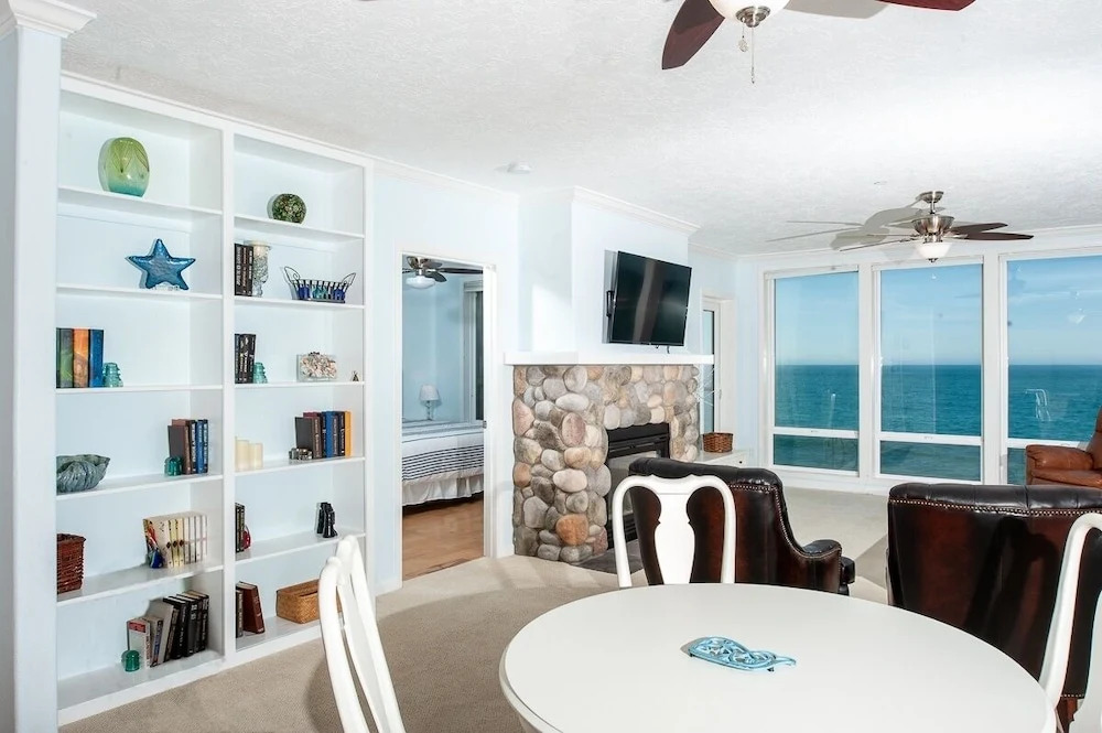 Whale Crossing 2 Bedroom Condo