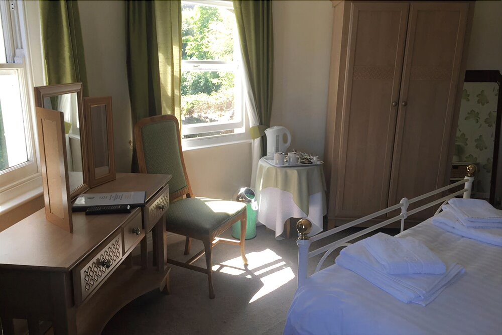 Torrs Hotel
