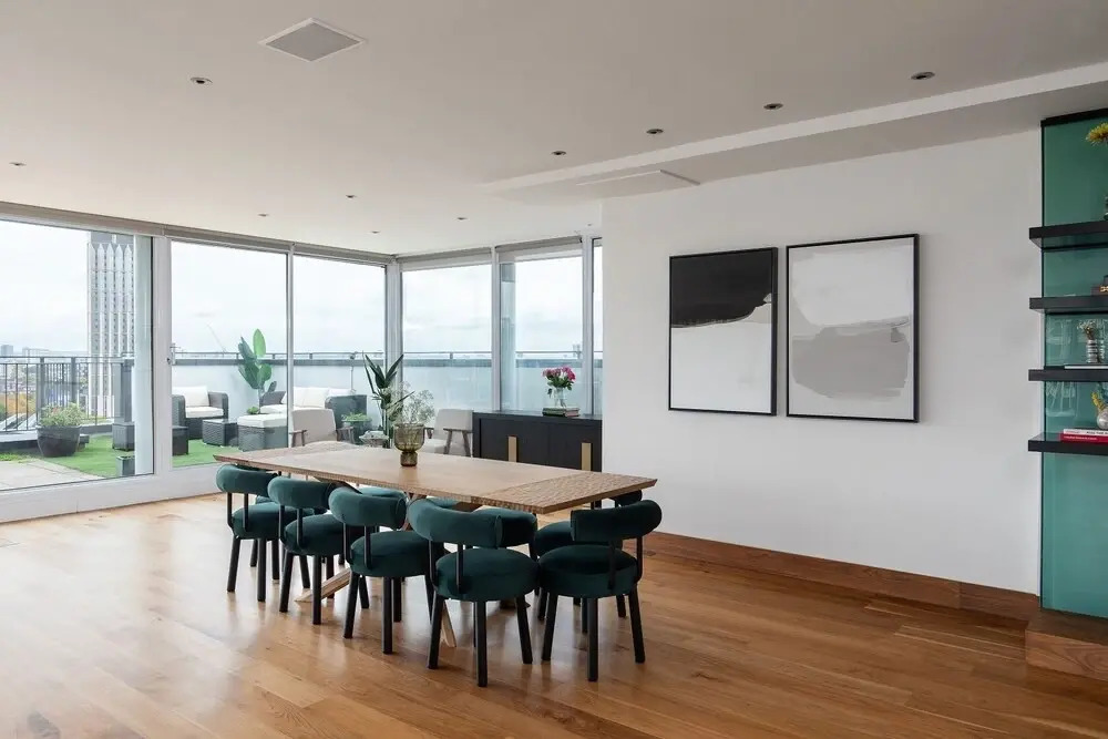 The Canary Wharf Secret - Glamorous 2bdr Flat w Terrace and Parking