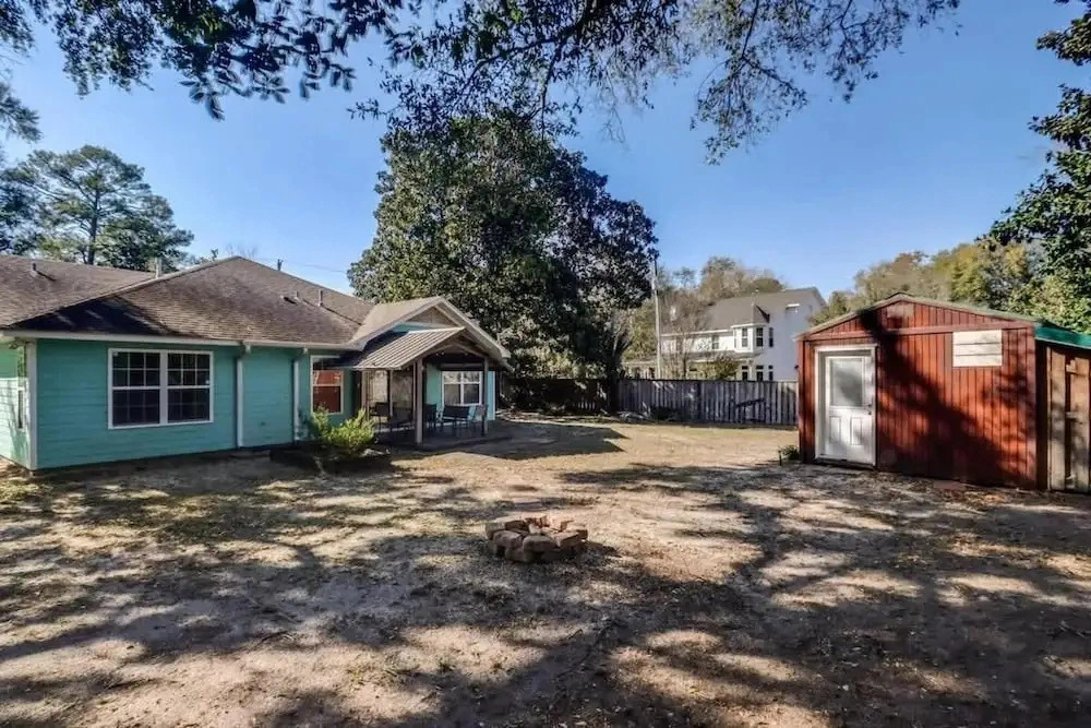 The Gulf Breeze Getaway