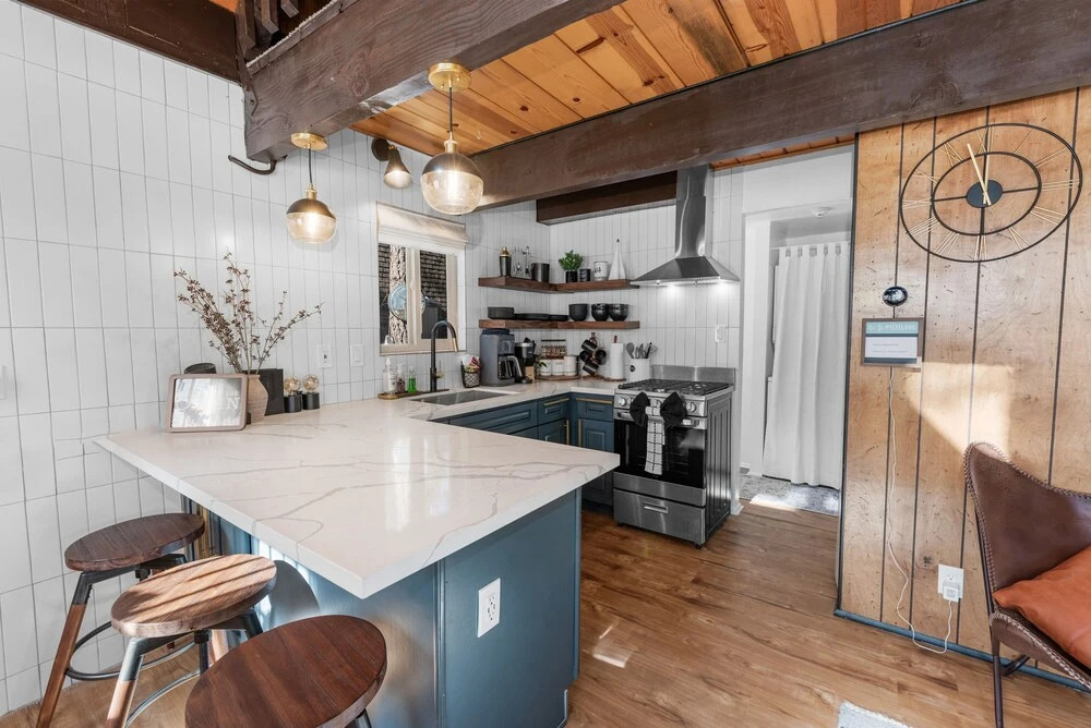 Bearadise - Prime Location For A Family Getaway In The Winter Or Summer 2 Bedroom Cabin