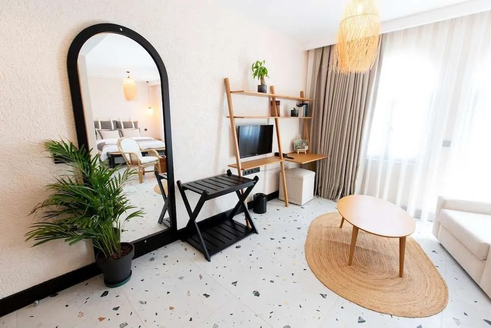 ELYSIUM GARDEN HOTEL