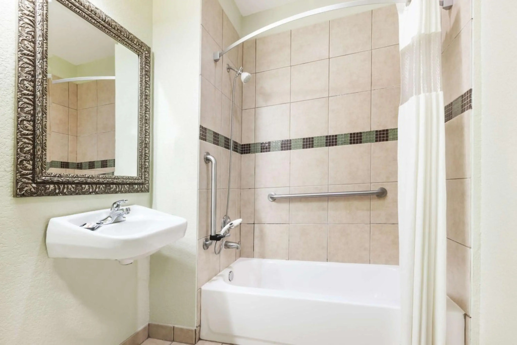 Garner Hotel Tyler Southwest by IHG