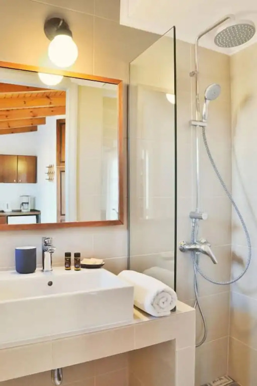 Silde Studios & Apartments