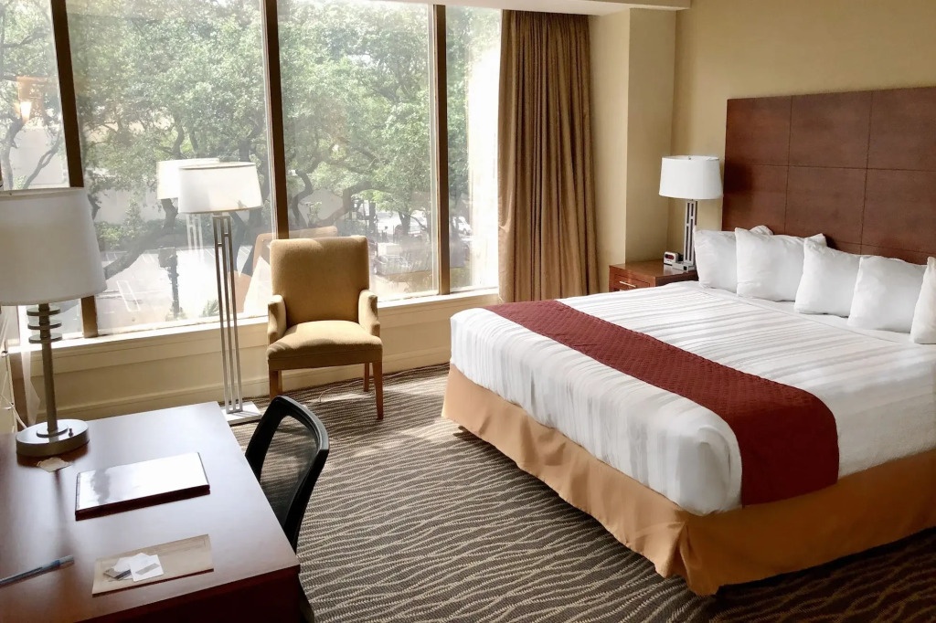 Blake Hotel New Orleans, BW Signature Collection