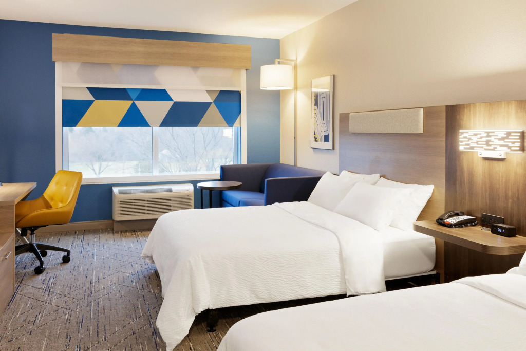 Holiday Inn Express Hotel & Suites Cincinnati Southeast Newport by IHG