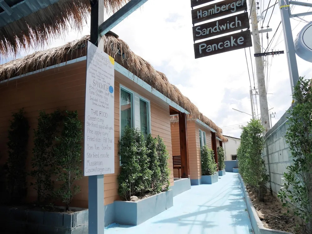 The Noi House and Restaurant Sunrise