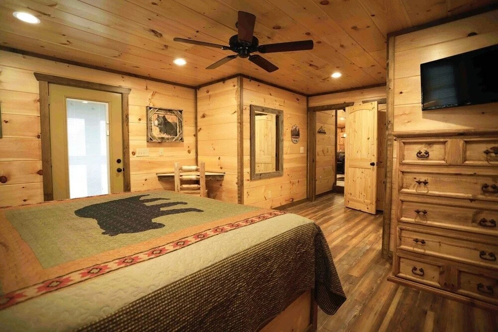 Scenic Solitude 2 Bedroom Home by Redawning