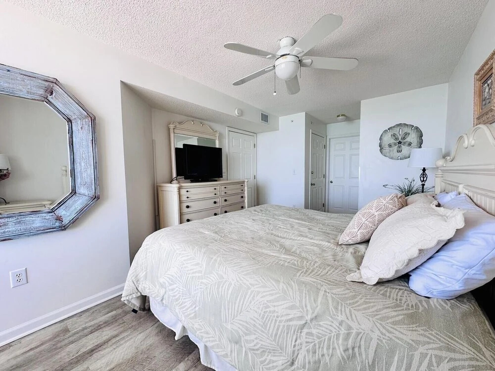 Ashworth 1106 2 Bedroom Condo by RedAwning, North Myrtle Beach