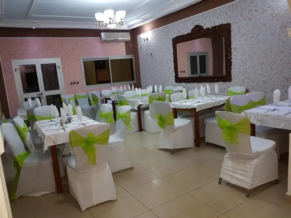 Hotel Residence Madadjeu
