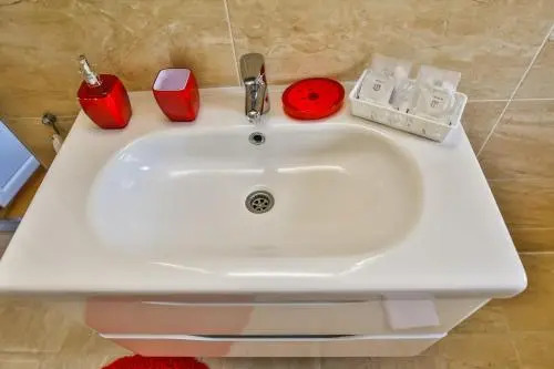 Avalon Hotel&Pool