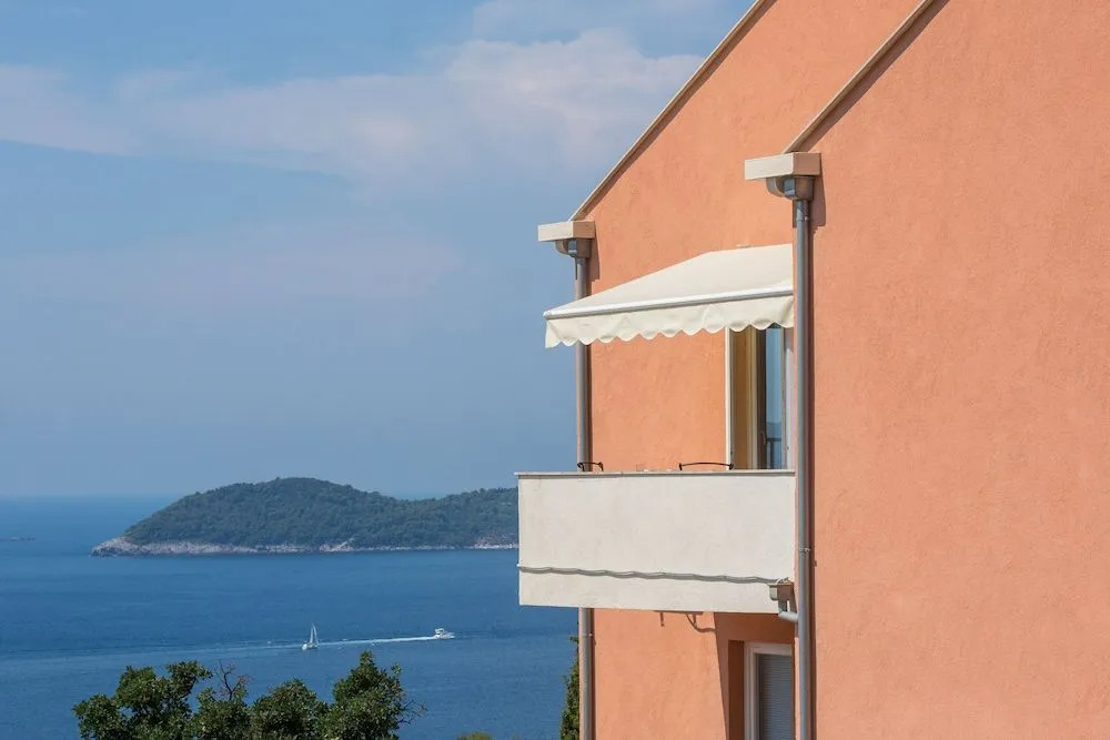 Apartments Nina - Orasac