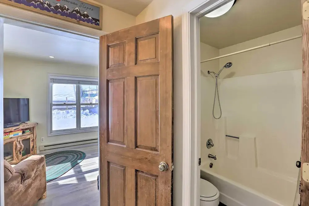 Walk to Marina: Rustic Grand Lake Retreat!