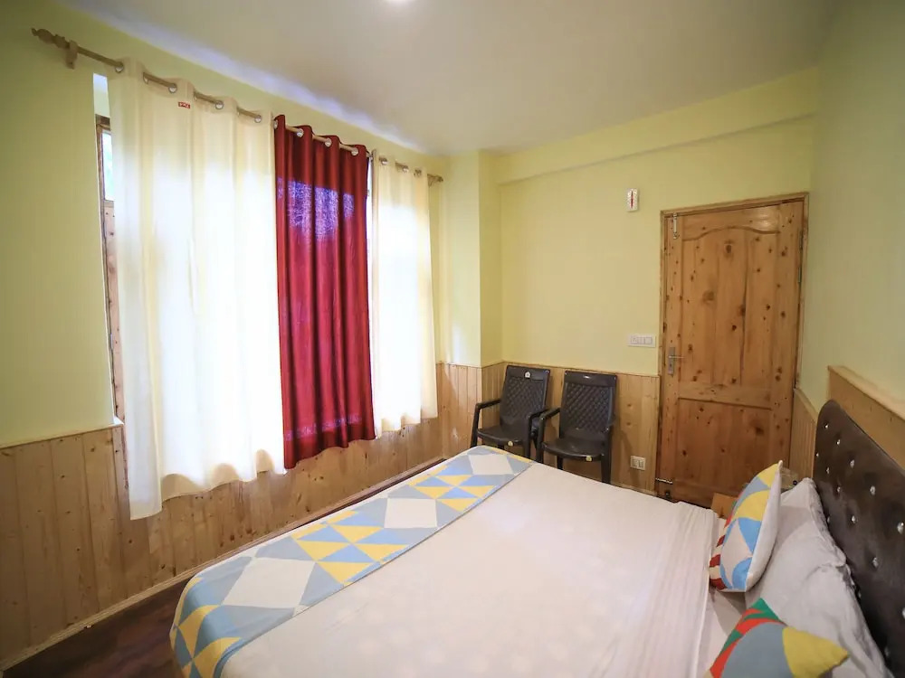 OYO 14583 Home Mountain View 2BHK Shanag