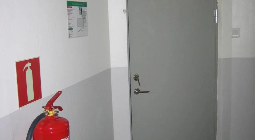 Golden Work Hostel