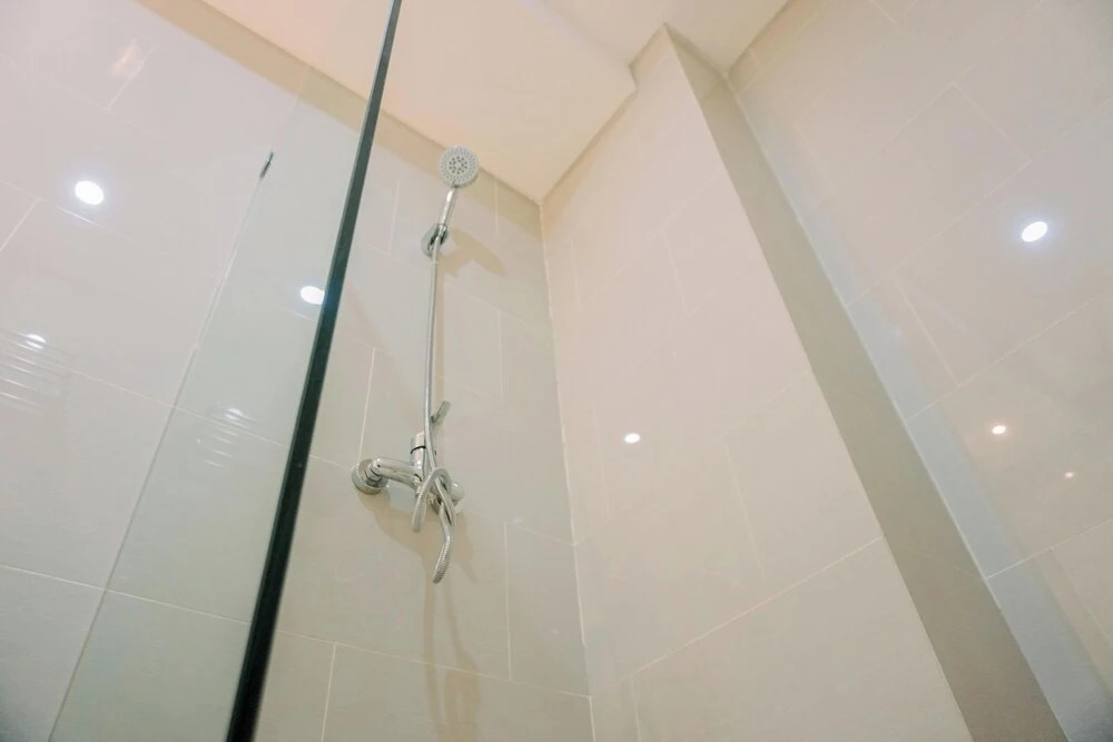Comfort 1Br With Working Room At Daan Mogot City Apartment