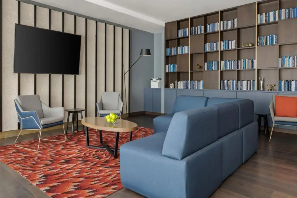 Renaissance Newark Airport Hotel