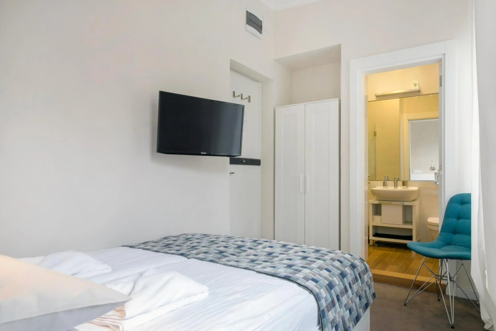 Urban Downtown Apartment