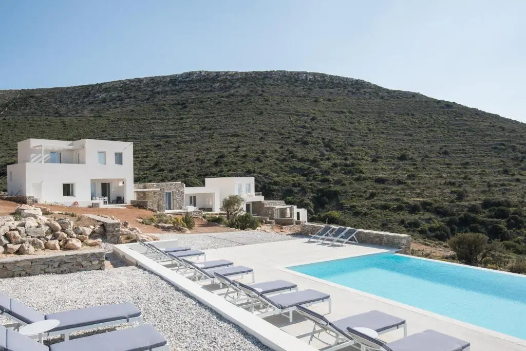 Noble 7 Suites