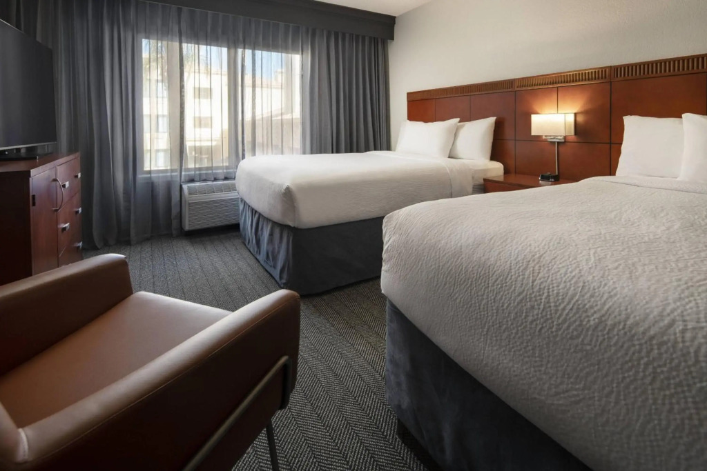 Courtyard by Marriott Palm Springs